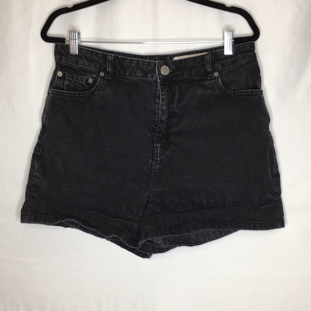 ASOS high rise black denim jean shorts P28